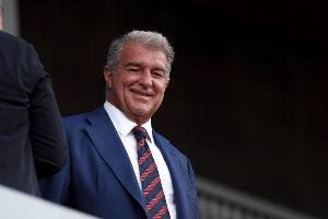 路子多每体：巴萨董事会提供信贷担保，以注册什琴斯尼等三人