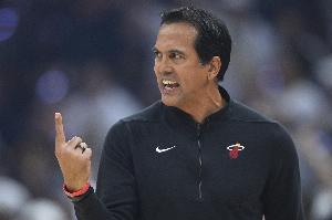 斯波：对维金斯状态感到满意 他的家人也搬来了他的表现会更好