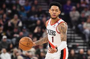 史蒂文斯：安芬尼-西蒙斯是出色得分手 我们得激励他做真实的自己