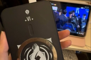 鼓鼓：卡卡的看完这个0:2正好下车 哥几个回去好好充充电啊！