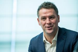 欧文：赛季开始前我预测利物浦夺冠，但现在我认为阿森纳更有希望