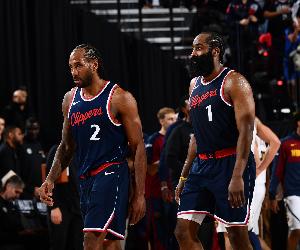 名记：快船或明夏提前重建 需要找到球队接手哈登和小卡的合同