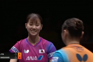 长崎美柚4-3伊藤美诚晋级WTT总决赛8强，将战孙颖莎王艺迪胜者