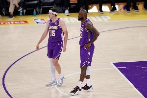 富保罗说里夫斯该替补？夸梅：里夫斯的经纪人该起诉富保罗