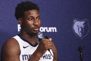 小贾伦·杰克逊：我获得的出手机会一样多 只是目前投不进而已