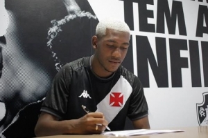 官方：19岁前锋拉扬与瓦斯科达伽马续约到28年底，他正受拜仁关注