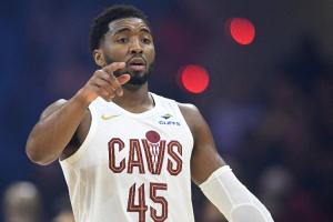 心累！米切尔狂砍48分创个人赛季新高 末节独揽24分逆转倒一奇才