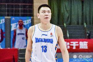 媒体人调侃北京潜力赛首发：朱彦西退早了 还有很多潜力可以挖掘