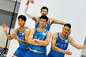 即将开启个人生涯第15个赛季！翟晓川晒新赛季定妆照：15❤️