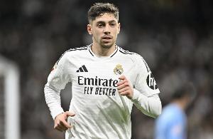 身体严重不适！记者：巴尔韦德已连续3周带伤作战 但他仍坚持上场