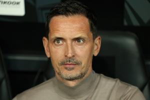 德天空：法兰克福未讨论解雇托普默勒，高层将战绩不佳归咎于球员