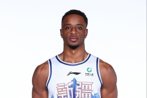 表现不俗！纳托尔贡献22分5助 劳森拿到12分6板15助