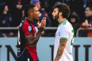 意体育部长：球员比赛中辱骂对手的母亲必须受处罚，不能不了了之