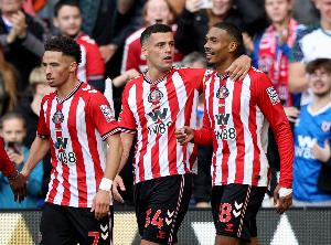 东北德比再现英超！纽卡桑德兰近10年再度联赛交手，黑猫9场不败