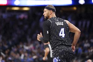 倒霉！魔术本赛季四次对阵尼克斯 其中三场比赛有人中途受伤离场