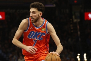 对位文班略显逊色！霍姆格伦8中3&12罚10中 砍下17分7篮板