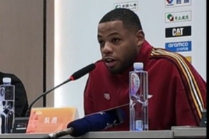 斯佩尔曼：在北京队打球会被惊艳到 周琦赵睿实力太强啦