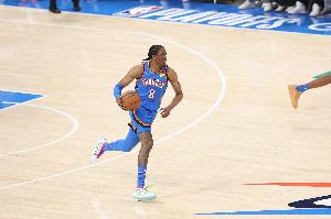 心有灵犀！杰伦威高抛助哈滕空接暴扣 本赛季两人首次共同出战