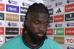 狼队前锋：踢了一场好球最后压哨输球，整个赛季总是这样难以解释