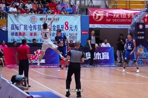 如果你是裁判，你会怎么吹罚此球？