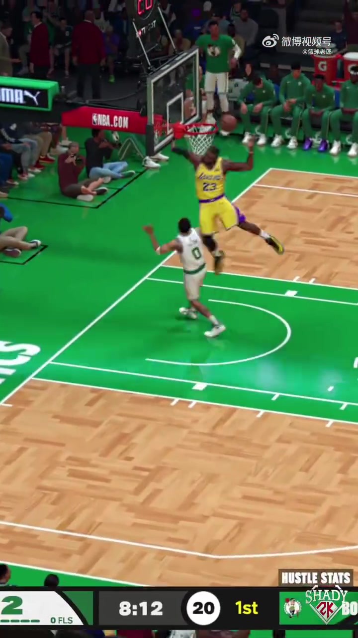球迷上手玩上了！2K26詹姆斯集锦 追帽&劈扣&后仰无所不能