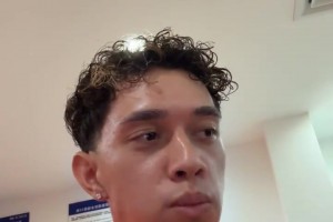 李小恒社媒： 在 Vako 努力工作的时候享用一些葡萄