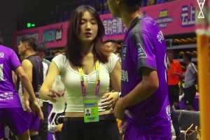 网友：踢球以来受过最大的伤，见一个铲一个